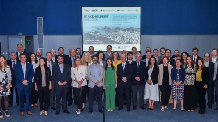 Transporte más limpio y seguro: el debate regional que impulsa al gas natural y al GLP
