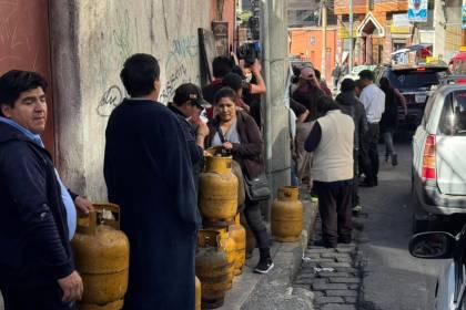 Parlamentares cobram soluções diante das filas para comprar botijões de gás