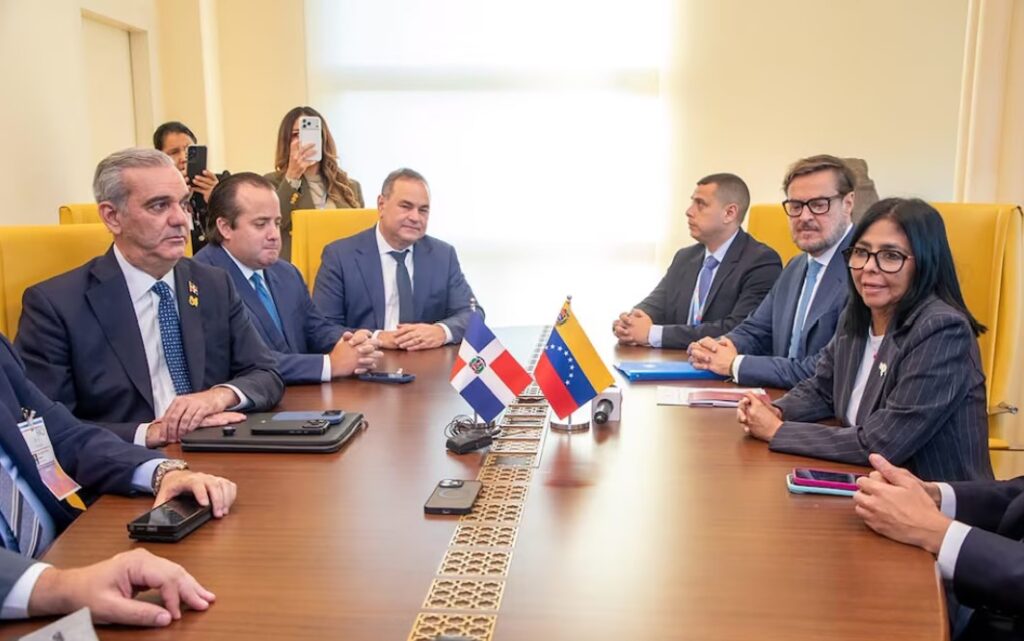 República Dominicana e Venezuela avaliam retomar a compra direta de combustíveis venezuelanos